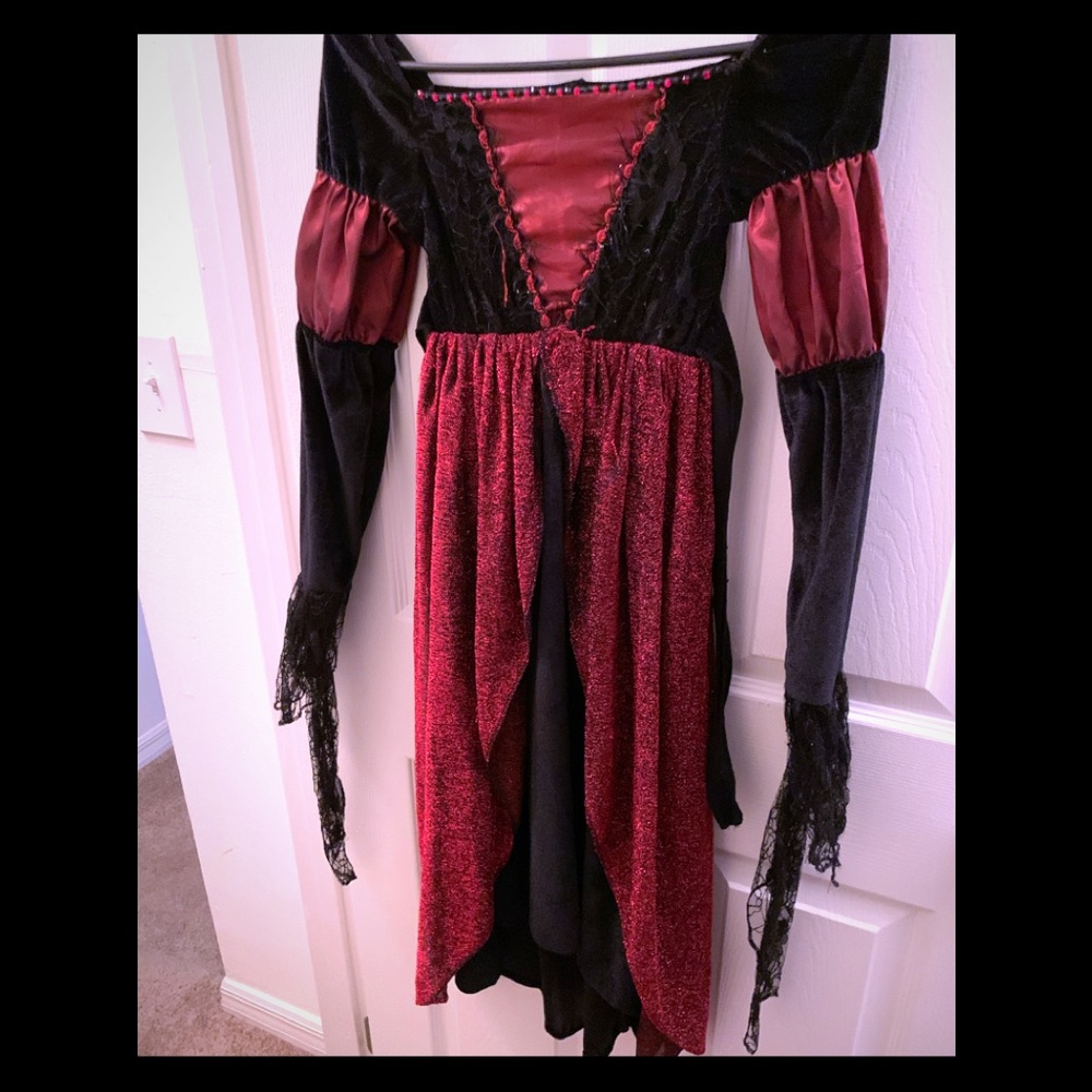 Kids Renaissance-Vampira, Witch OR  Evil Queen Costume. Endless possibilities!